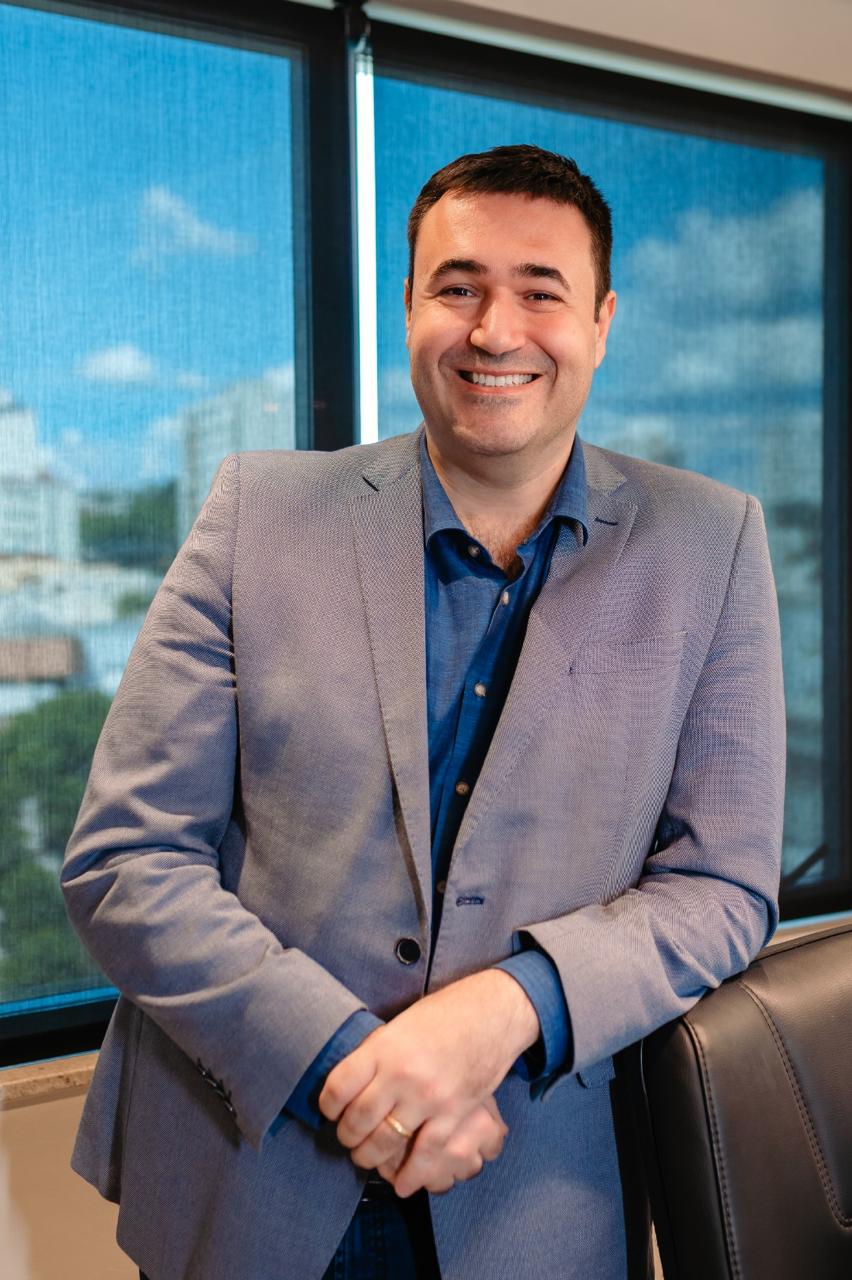 Dr. Flávio Zanettini